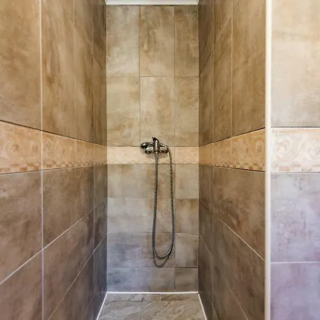 Rogla Jurgovo - In Out * Lukanja