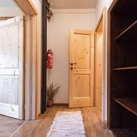 Rogla Jurgovo - In Out