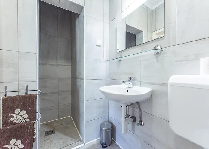 Rogla Jurgovo - In Out *