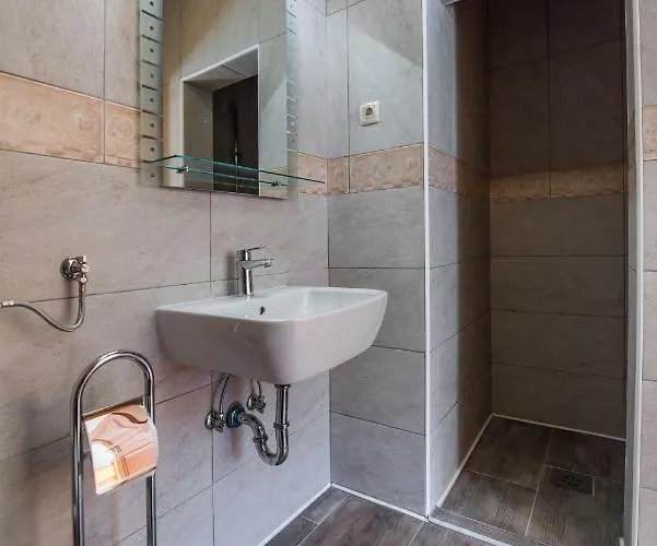 Rogla Jurgovo - In Out *