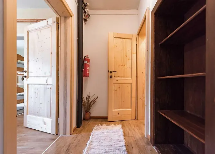 Rogla Jurgovo - In Out